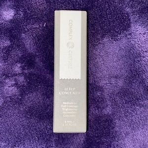 COMPLEX CULTURE
Letup Concealer in F100